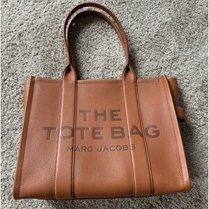 Marc Jacobs The Tote Bag - barely used!